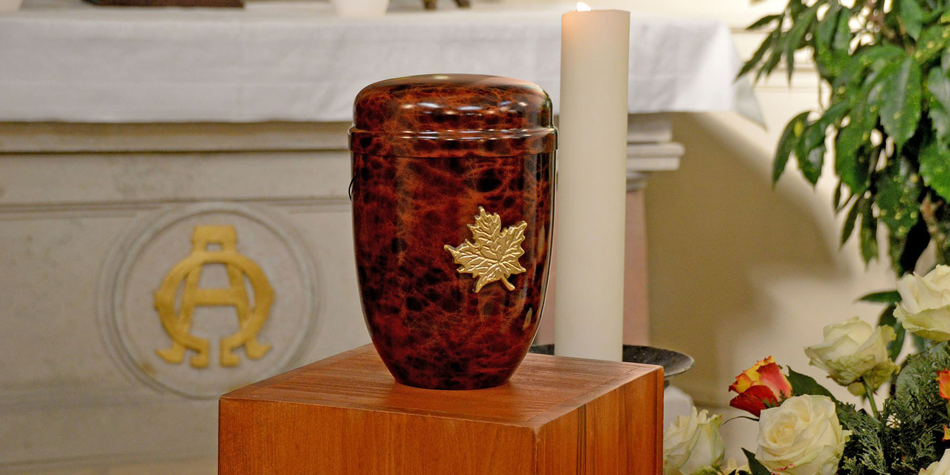 Feuerbestattung%2FEin%C3%A4scherung