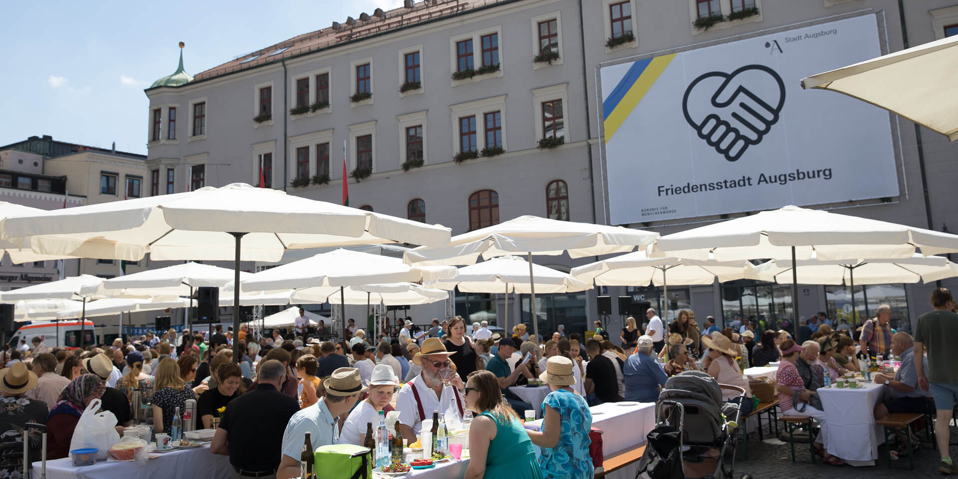 Ein%20Zeichen%20f%C3%BCr%20friedliches%20Zusammenleben