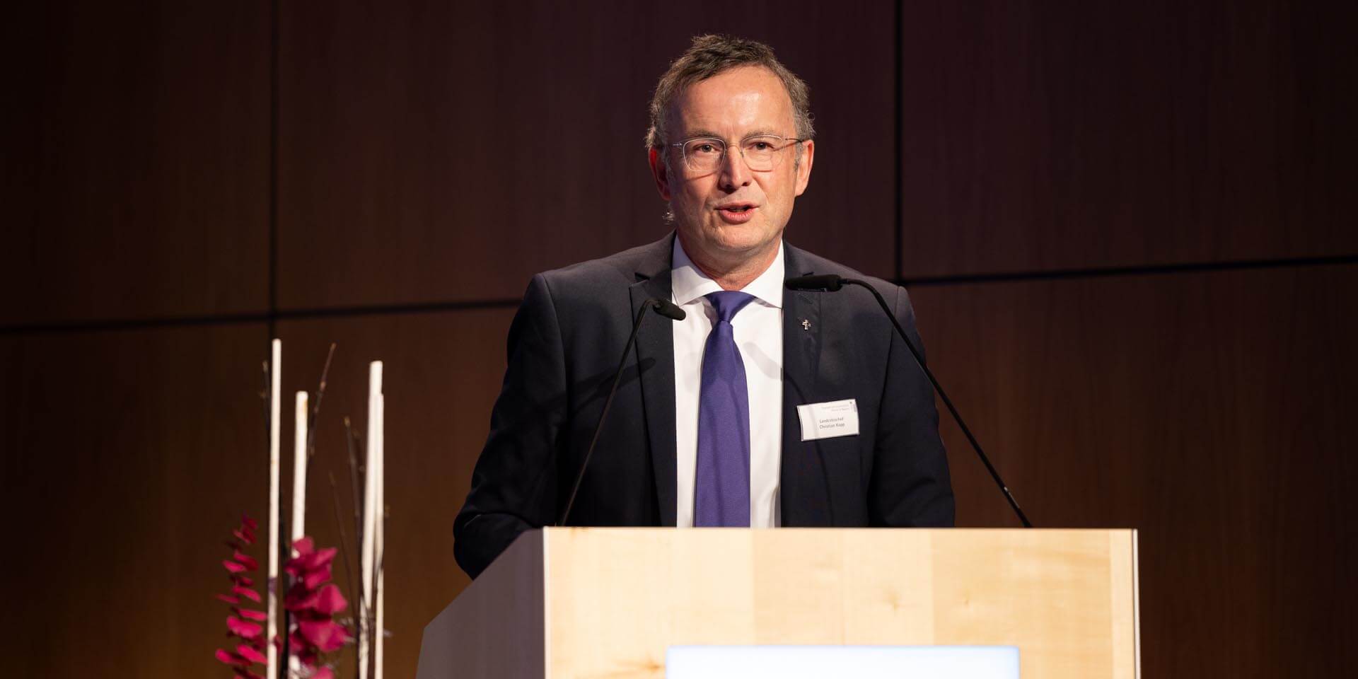 Bildrechte: elkb/mck Bericht%20des%20Landesbischofs