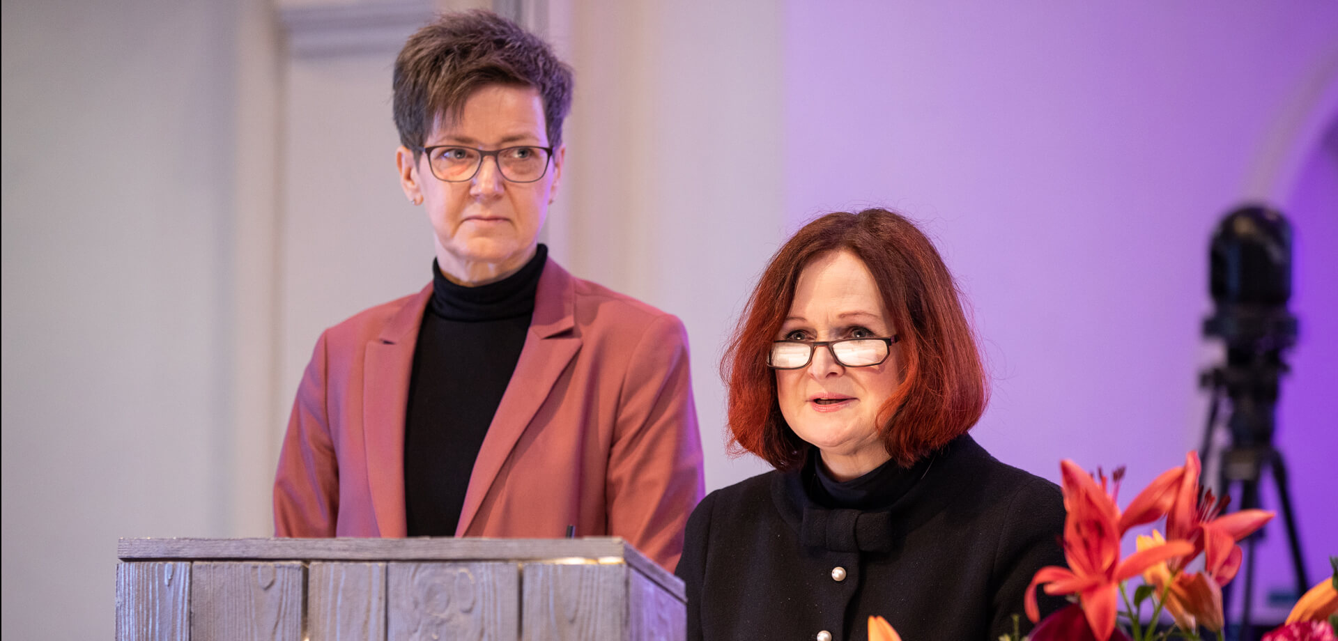 Bildrechte: elkb/mck Kein%20Mensch%20darf%20allein%20gelassen%20werden