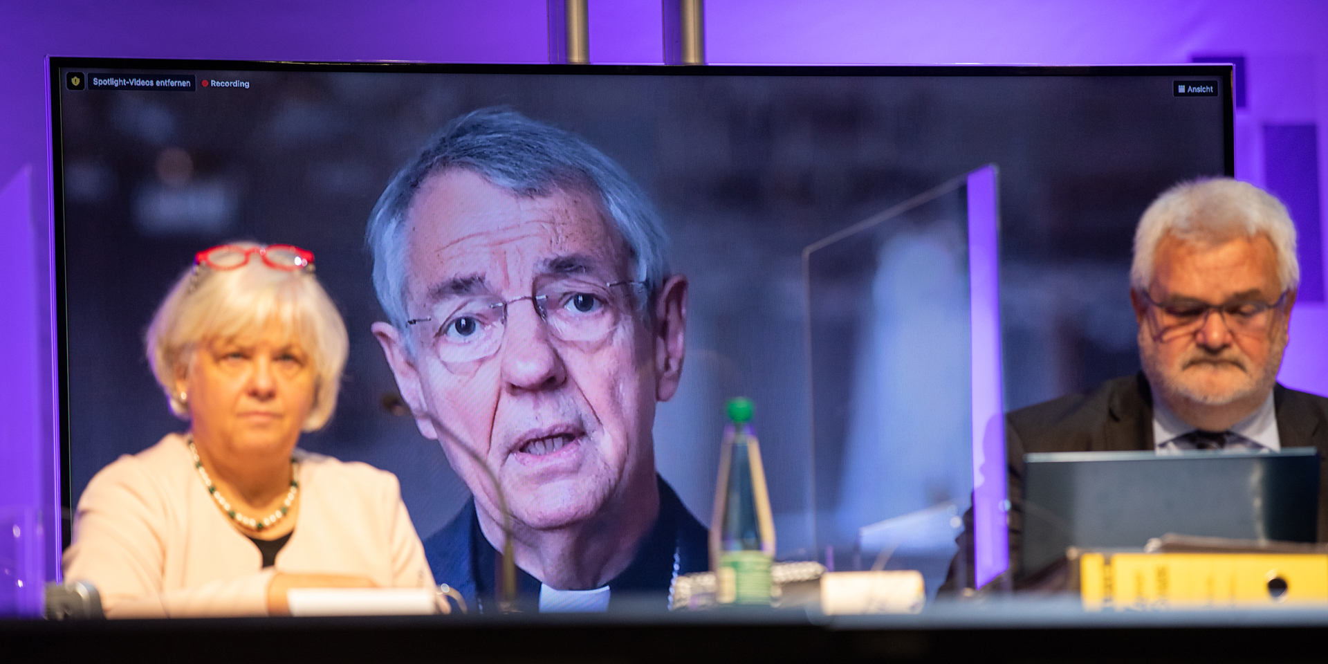 Bildrechte: elkb/mck Vers%C3%B6hnte%20Verschiedenheit%20soll%20wachsen