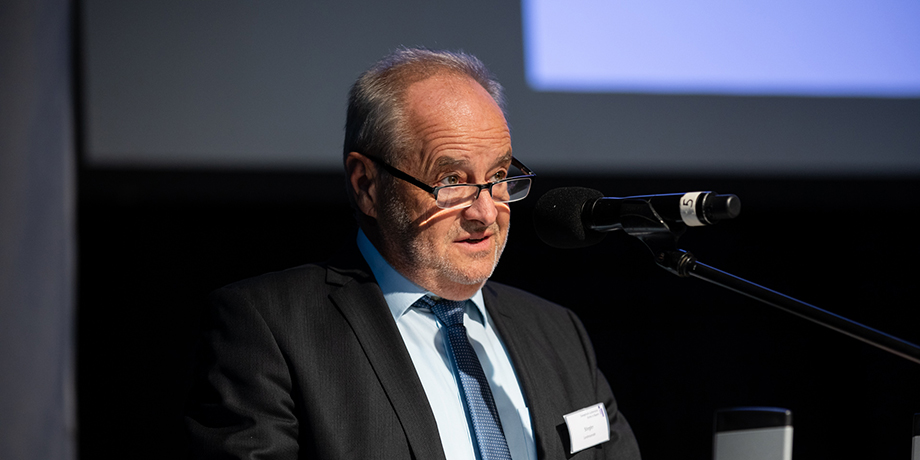 Hans%20Stiegler%20erneut%20theologischer%20Vizepr%C3%A4sident