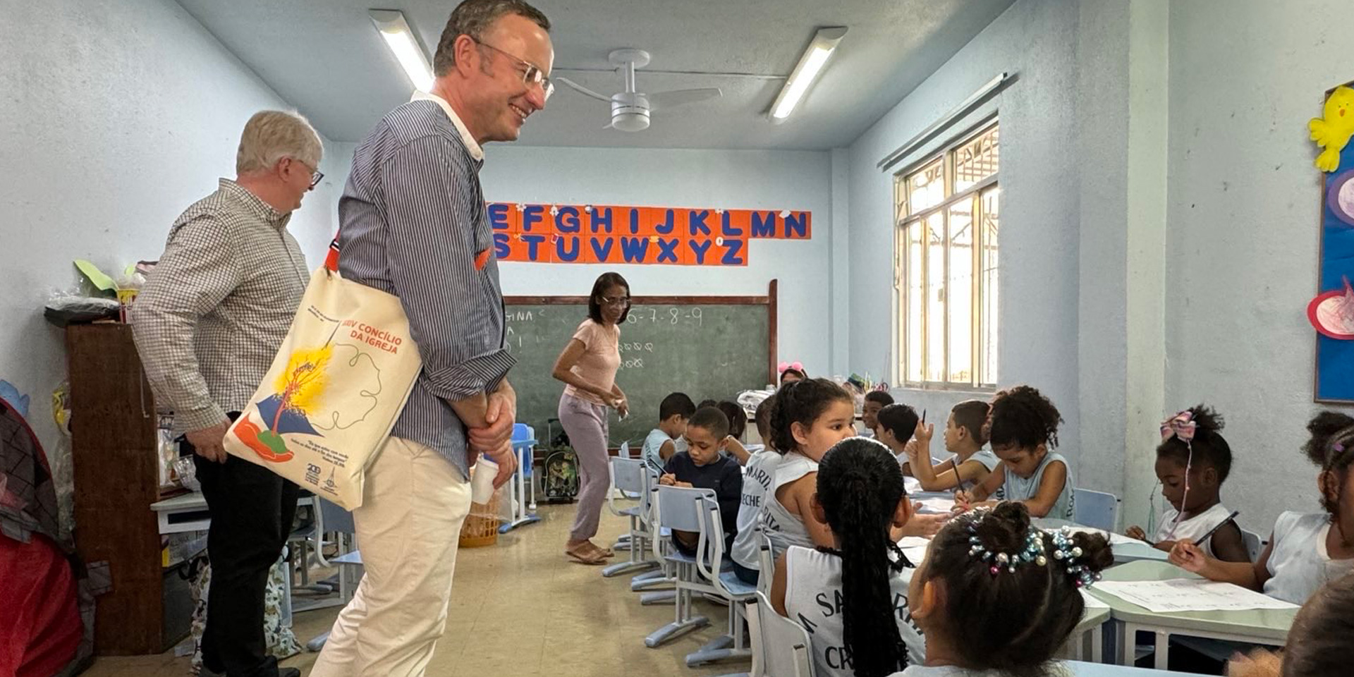 Bildrechte: ELKB/Bach Besuch%20einer%20Kindertagesst%C3%A4tte