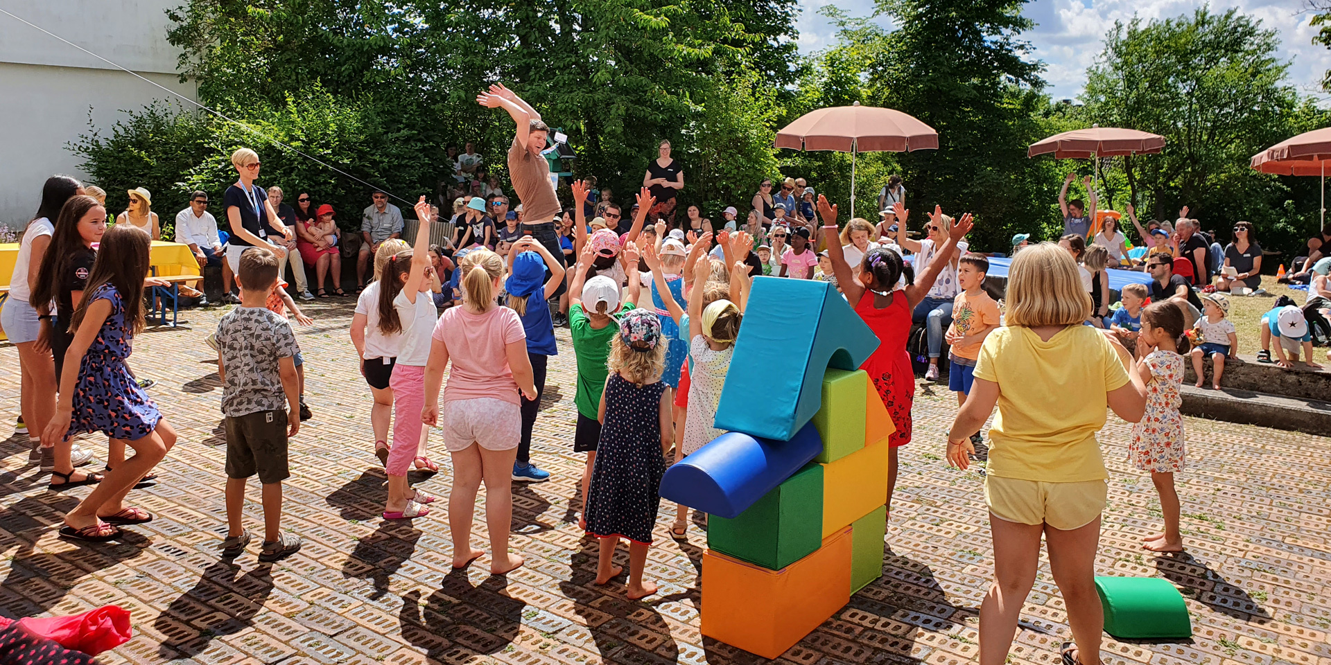 Kirche%20Kunterbunt%20Coburg