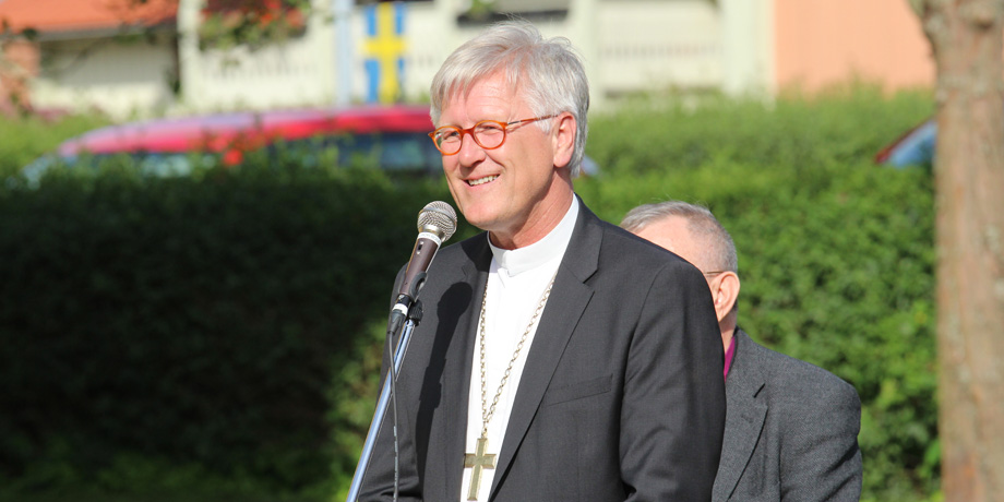 %22Walking%20to%20Emmaus%22