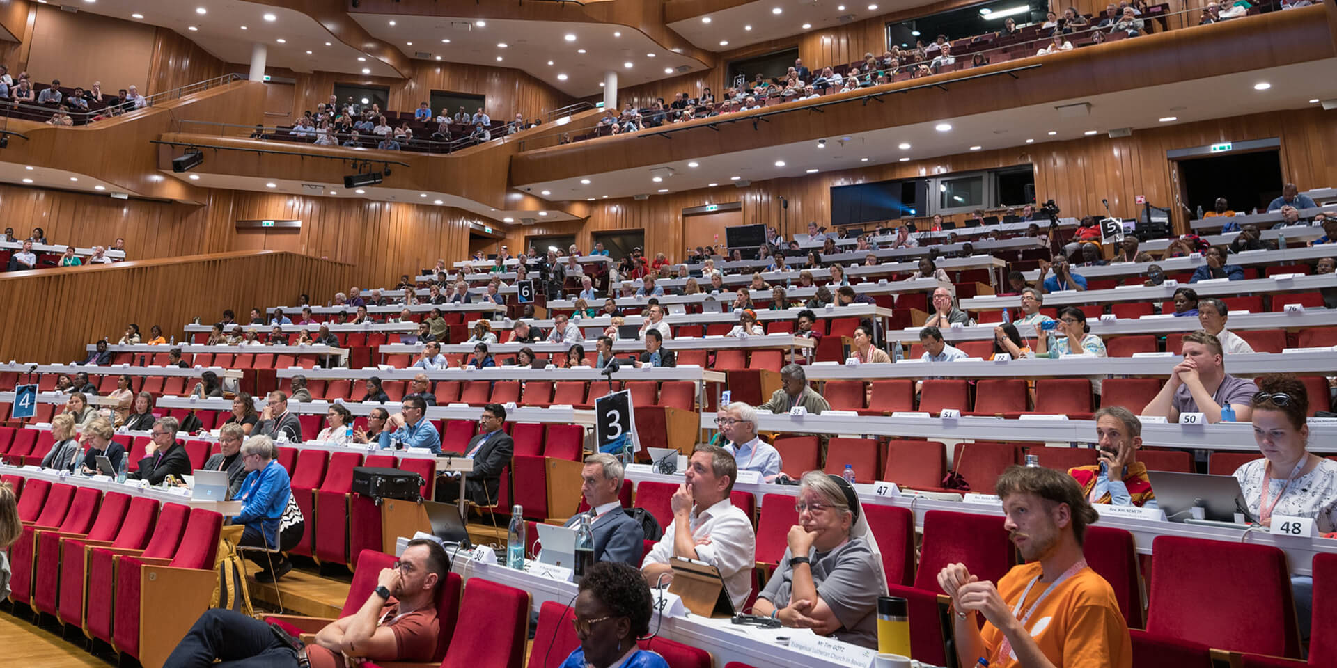 Ganz%20sch%C3%B6n%20volles%20Programm