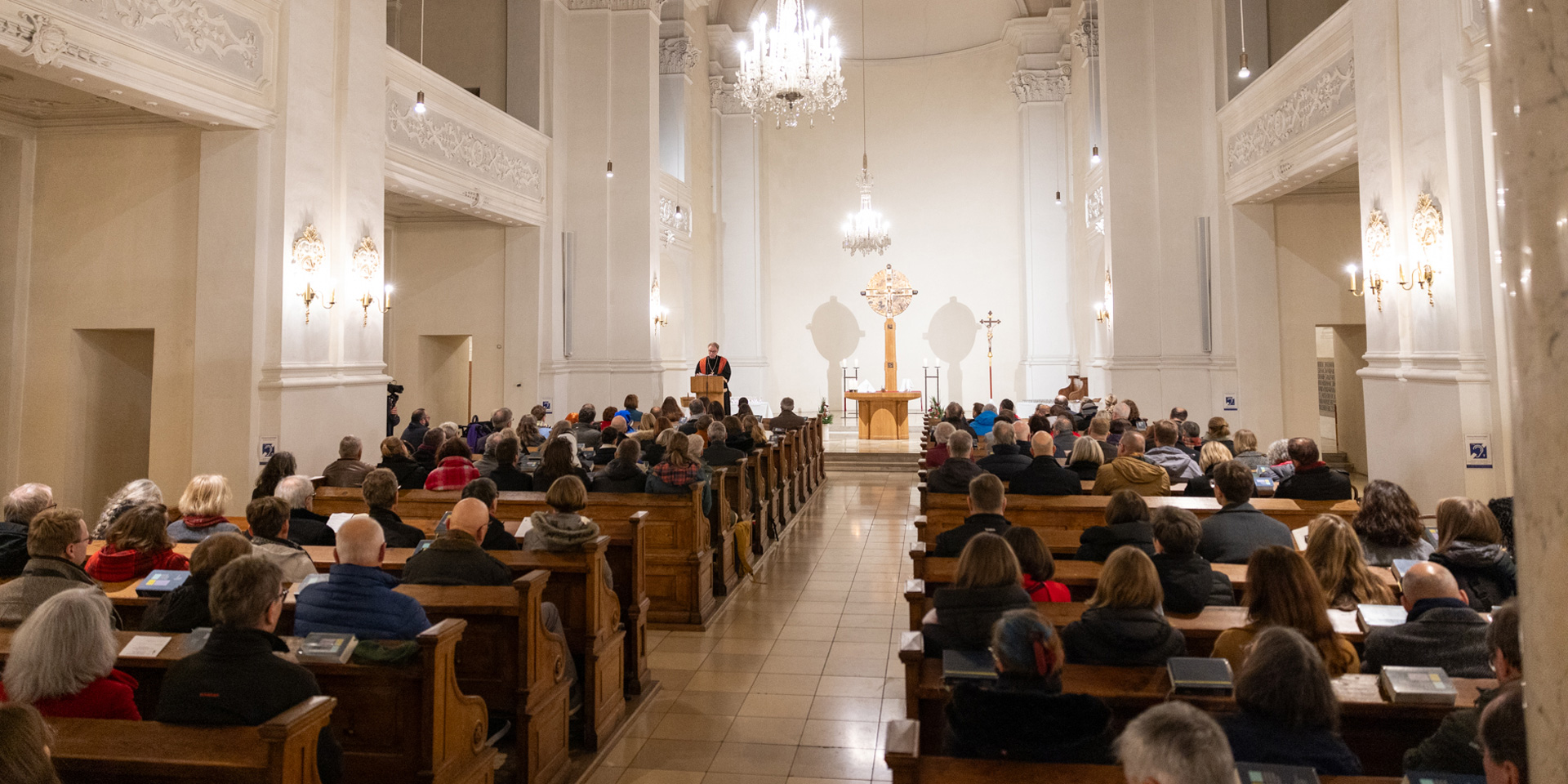 Er%C3%B6ffnungsgottesdienst%20in%20der%20Paulanerkirche