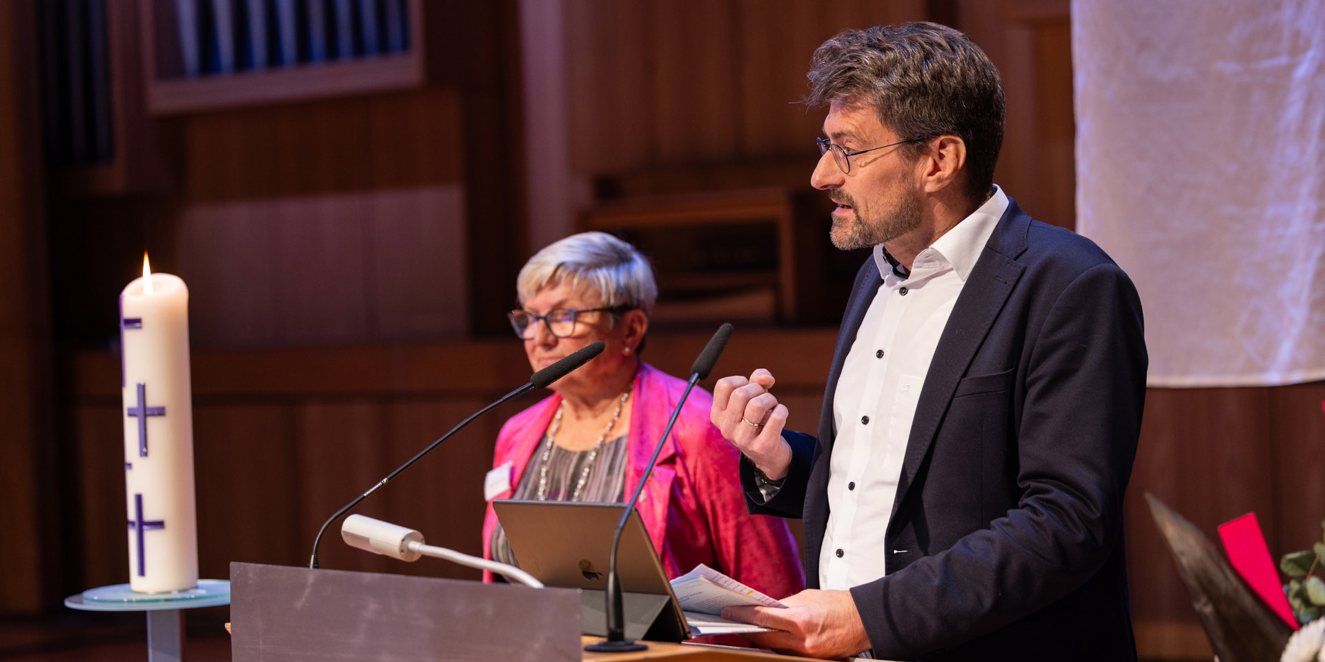 Bildrechte: MCK Thementag%20%E2%80%9EDiakonische%20Kirche%20%E2%80%93%20kirchliche%20Diakonie%E2%80%9C