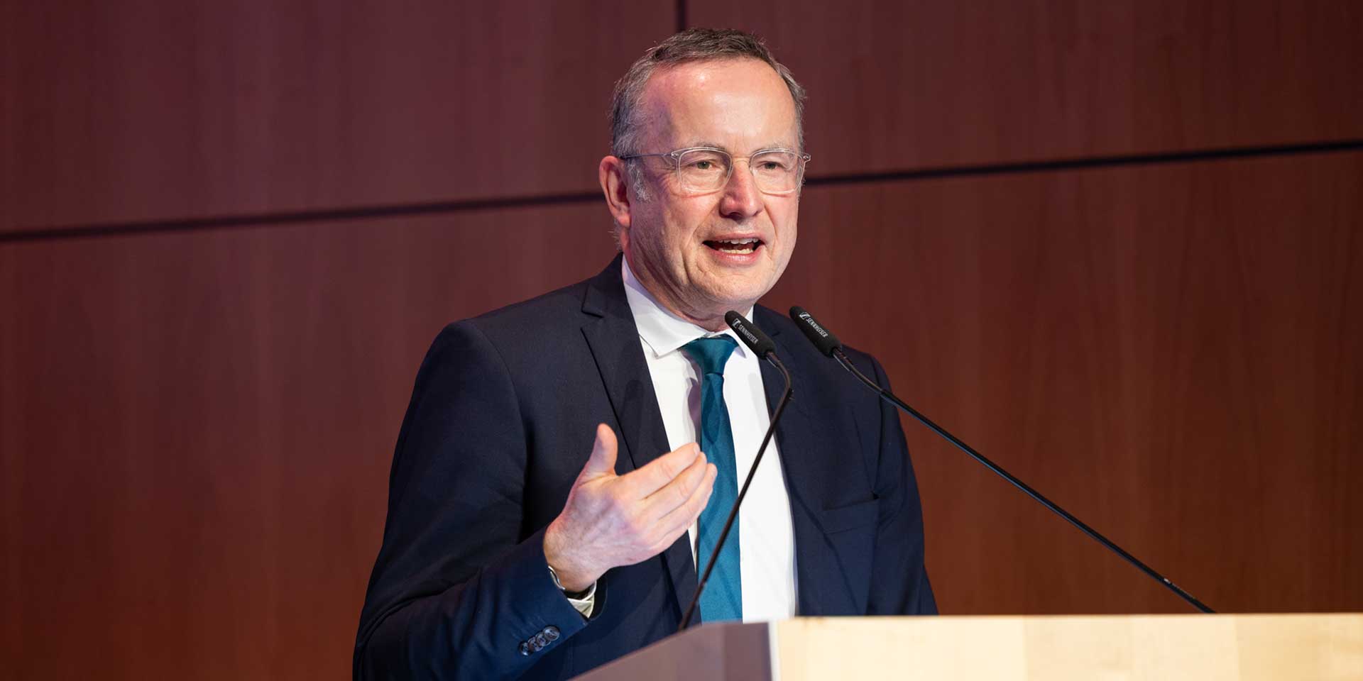 Zuversicht%20im%20Wandel%3A%20Kirche%20gestaltet%20Zukunft