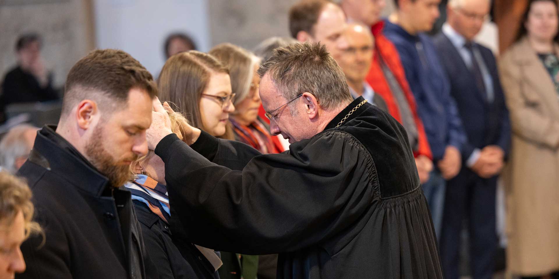 Einf%C3%BChrung%20und%20Verpflichtung%20der%20Synodalen