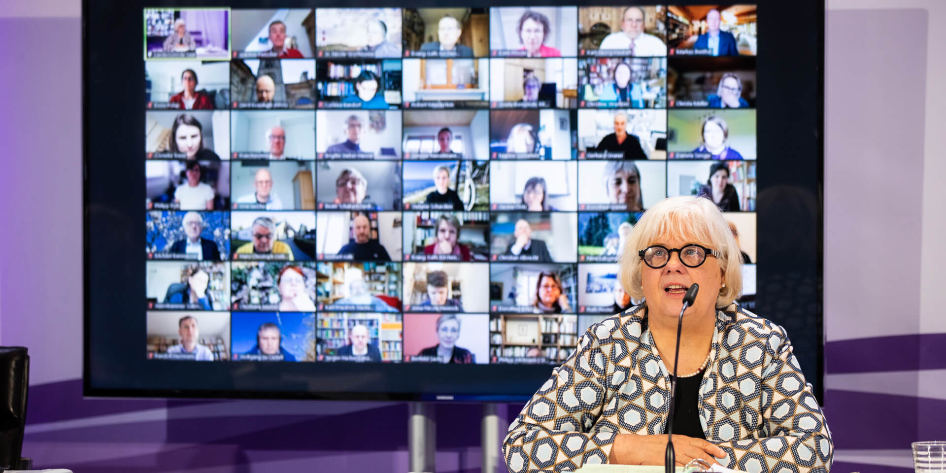 Bildrechte: elkb/mck Intensive%20Aussprache