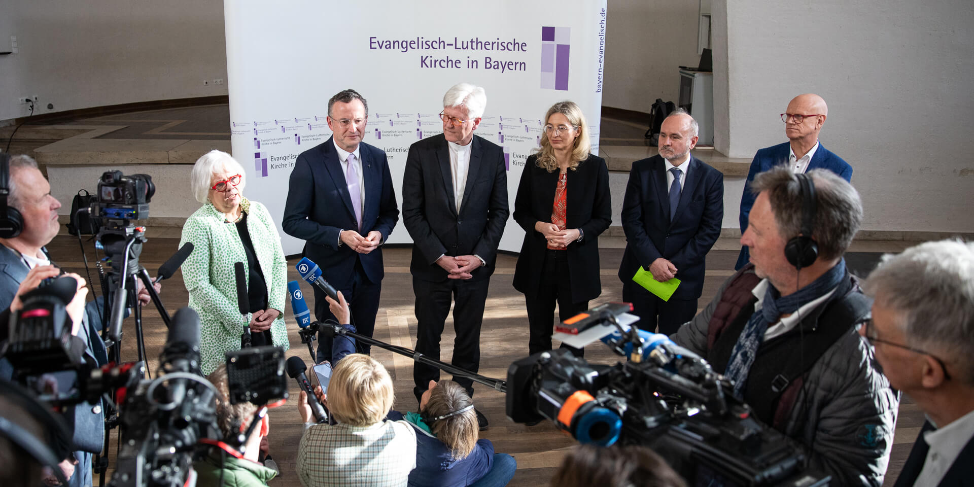 Bildrechte: elkb/mck Bedford-Strohm%3A%20%22Ich%20deute%20es%20nicht%20als%20Unentschlossenheit%22