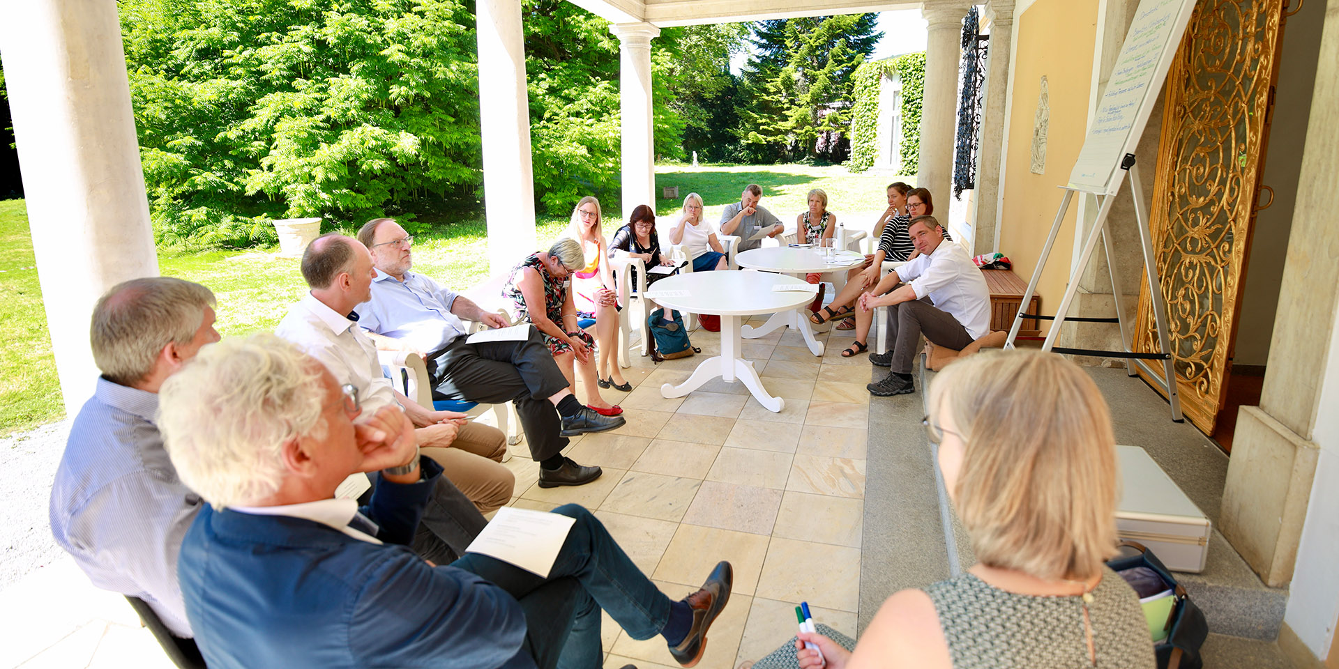 Bildrechte: elkb/mölkner-kappl Kirchliche%20und%20nichtkirchliche%20Professionen%20in%20der%20Kirche