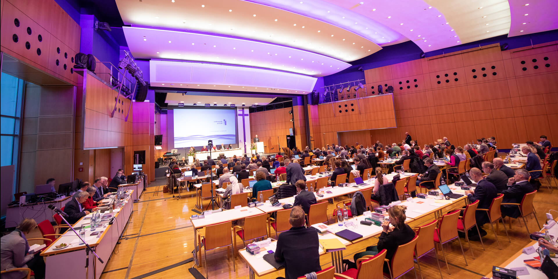 Wiederaufnahme%20der%20%C3%B6ffentlichen%20Beratungen