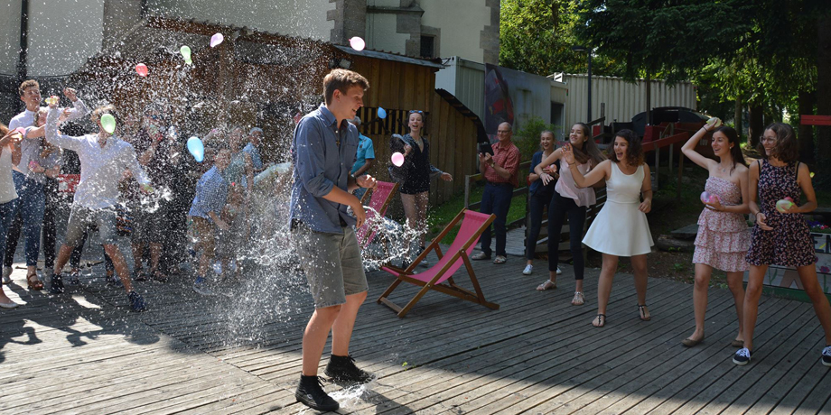 Bildrechte: Luv Eine%20andere%20Taufe