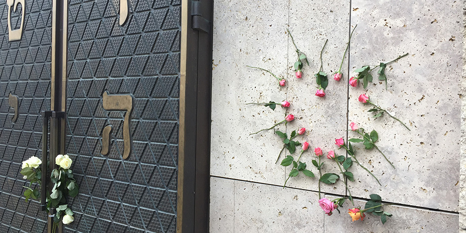 Bildrechte: elkb Blumen%20und%20Kerzen